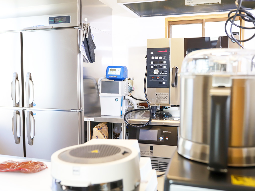 菊富士2号店ペットフード事業部の厨房